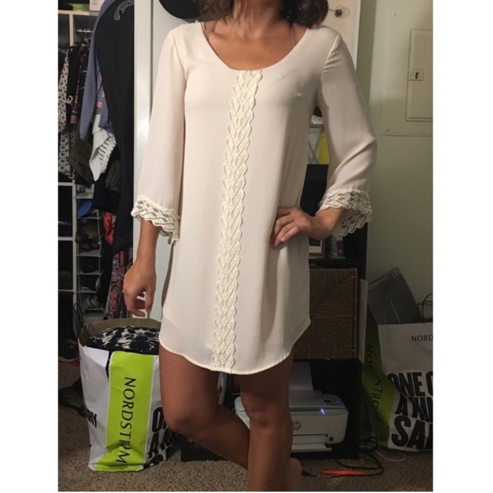 ❌ SOLD ❌ ASTR - Knee Length Cream Dress